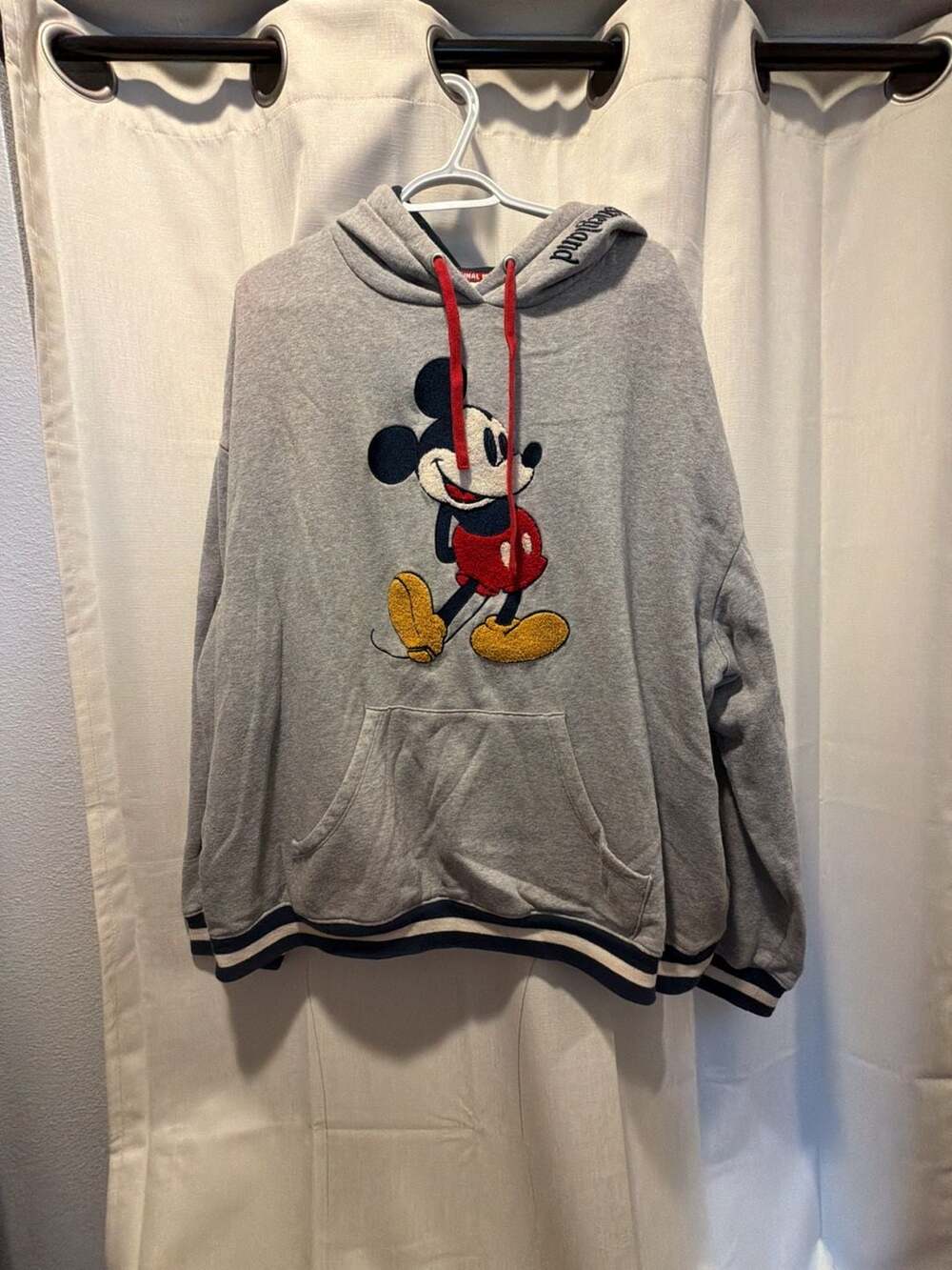 Disney Original Mickey Mouse Hoodie Size XL Gray